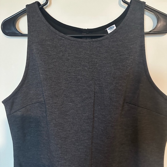 Sleeveless Ponte Knit Sheath Dresses - Picture 4 of 7